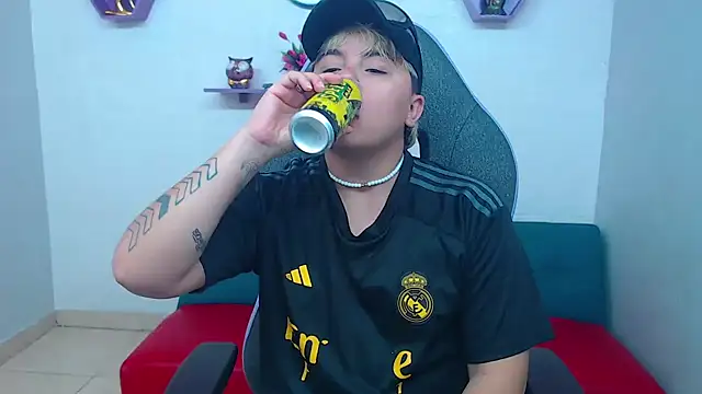 isabeautyx19 online show from February 2025 01:34:02 AM