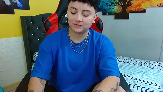 isabeautyx19 online show from October 2025 02:02:05 AM