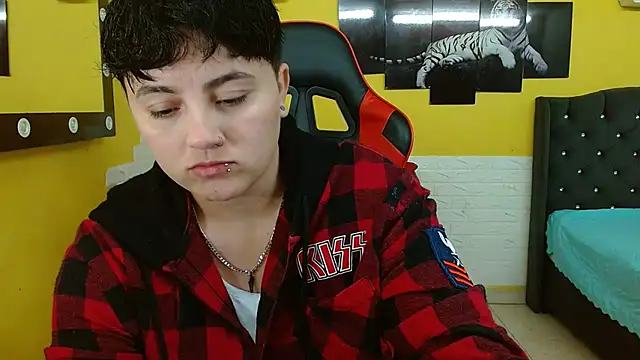 isabeautyx19 online show from November 2025 03:18:02 AM