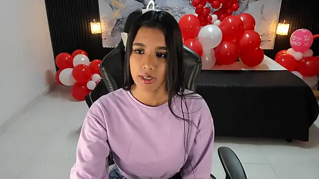 Ivy 16 online show from February 2025 12:05:02 PM