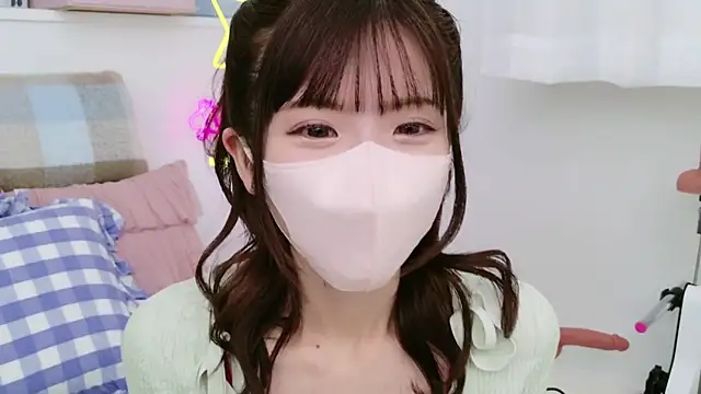 -minami- online show from March 2025 12:14:02 PM