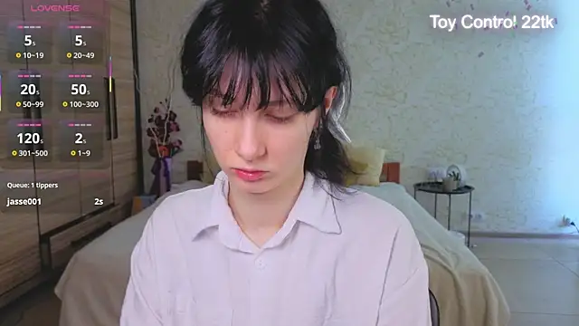 JulisSweet online show from July 2026 06:54:01 AM