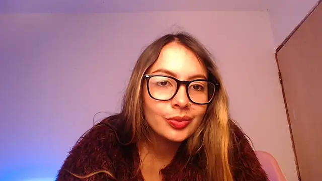 lalawhitte online show from October 2025 11:51:02 AM