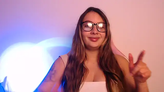 lalawhitte online show from December 2025 10:26:02 PM