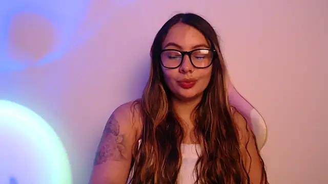 lalawhitte online show from December 2025 09:44:01 PM