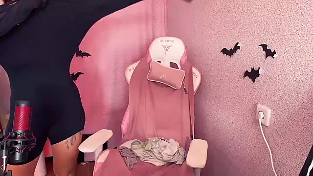 Katrin  kiss online show from October 2025 08:27:02 AM