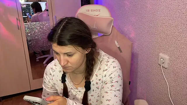 Katrin  kiss online show from February 2026 06:36:02 PM