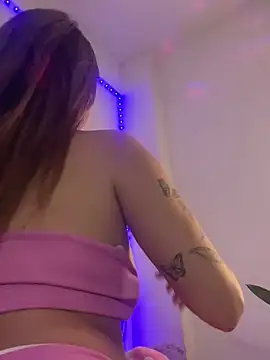 melisabunnny online show from February 2025 03:39:01 PM