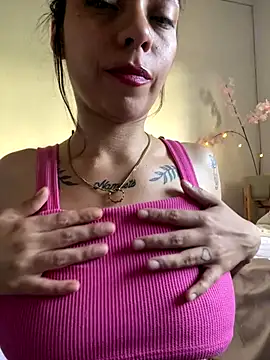 melisabunnny online show from December 2025 07:53:02 PM