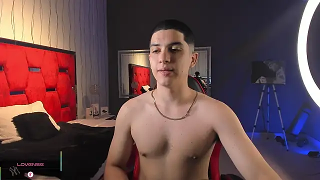 Brat  online show from March 2026 07:43:02 PM