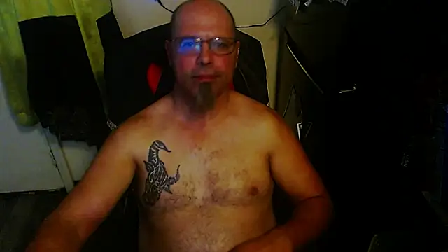 KrazyLegz online show from October 2025 02:51:02 PM