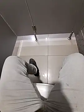 johny 69dxh online show from December 2024 11:17:01 AM