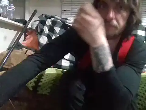 Snapshot of RynoVonHugenDONG chatting on December 2024 10:56:02 AM RynoVonHugenDONG online show from December 2024 10:56:02 AM