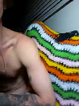 Snapshot of RynoVonHugenDONG chatting on November 2025 11:24:01 AM RynoVonHugenDONG online show from November 2025 11:24:01 AM