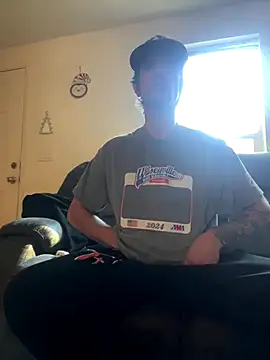 Snapshot of RynoVonHugenDONG chatting on December 2025 06:47:02 PM RynoVonHugenDONG online show from December 2025 06:47:02 PM