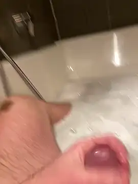 Snapshot of LivingLegend1978 chatting on February 2025 06:04:01 PM LivingLegend1978 online show from February 2025 06:04:01 PM