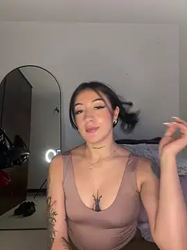 keilelewis online show from March 2025 10:54:01 PM