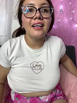 solecito 22 online show from December 2024 03:05:02 AM