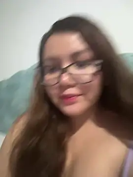 solecito 22 online show from February 2025 02:47:02 AM