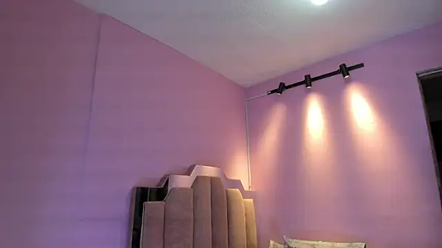 LoveQueen2 online show from October 2025 12:06:01 PM