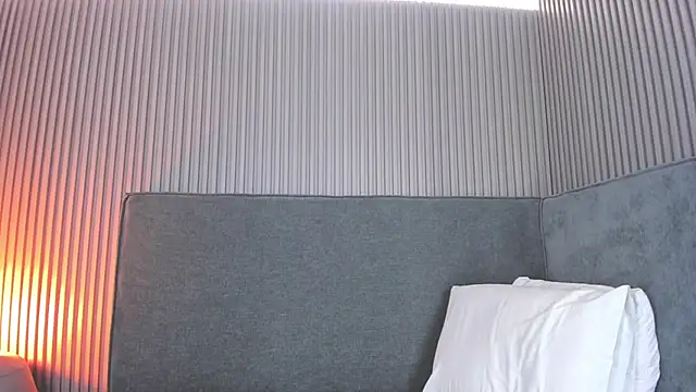 Snapshot of emelie_89 chatting on November 2025 12:52:01 PM emelie 89 online show from November 2025 12:52:01 PM