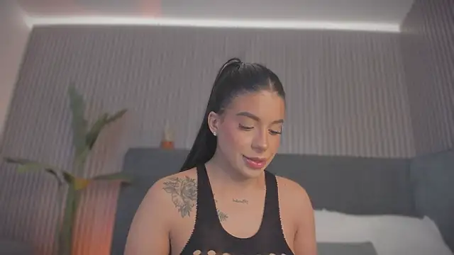 Snapshot of emelie_89 chatting on March 2026 11:59:01 AM emelie 89 online show from March 2026 11:59:01 AM