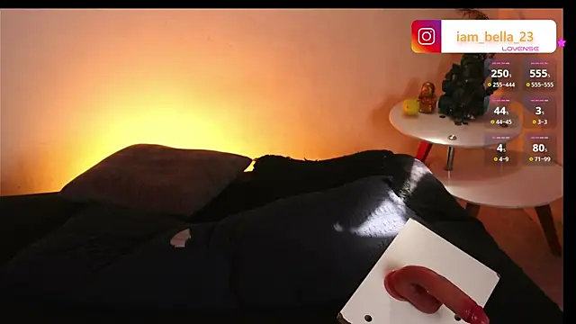 yourtoybella online show from November 2025 06:52:02 PM