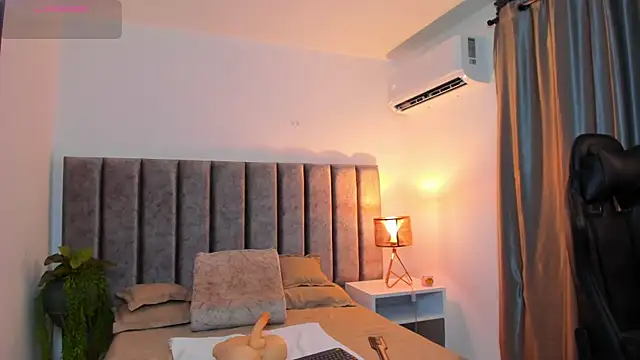 SamanthaSmithx online show from July 2026 12:15:02 AM