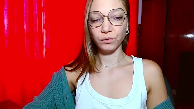 EmillyPlay online show from February 2026 06:45:02 AM