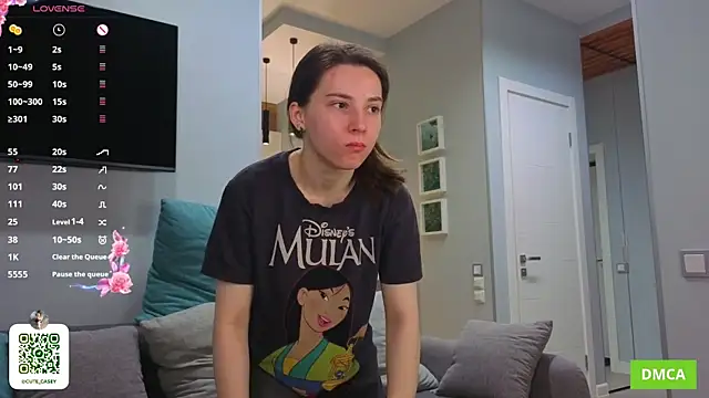 DonnaBurkee online show from November 2025 04:13:02 AM