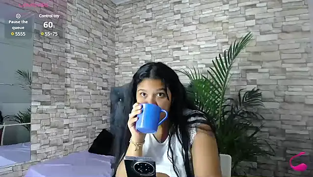 Snapshot of sia_cavad chatting on February 2025 02:37:01 PM sia cavad online show from February 2025 02:37:01 PM