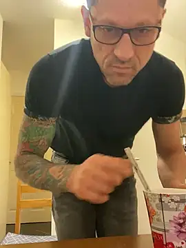 Yourhotboy 42 online show from February 2025 05:19:02 PM