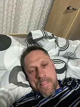 Yourhotboy 42 online show from March 2025 07:42:02 PM