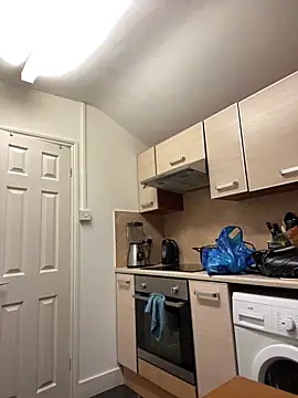 Yourhotboy 42 online show from October 2025 06:08:01 PM