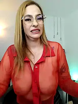 Snapshot of Alessandra_Schmoll chatting on January 2025 02:15:01 PM Alessandra Schmoll online show from January 2025 02:15:01 PM