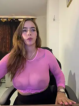Alessandra Schmoll online show from June 2026 07:42:01 PM