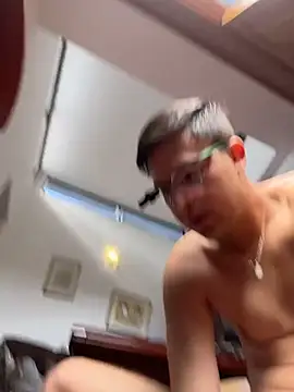 Snapshot of Nicolds14 chatting on November 2025 03:55:02 PM Nicolds14 online show from November 2025 03:55:02 PM