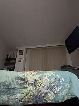 Snapshot of Nicolds14 chatting on April 2026 12:22:01 AM Nicolds14 online show from April 2026 12:22:01 AM