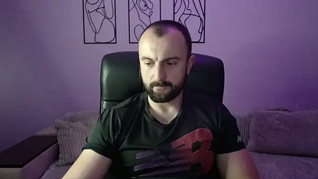 brindlefly6969 online show from November 2025 11:44:02 AM