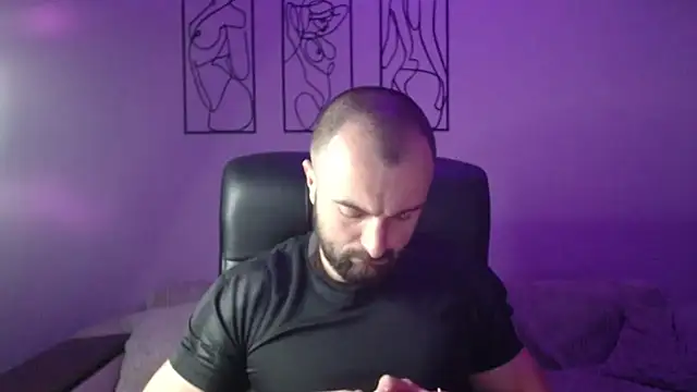 brindlefly6969 online show from December 2025 11:52:02 AM