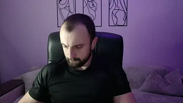 brindlefly6969 online show from February 2026 12:01:02 PM