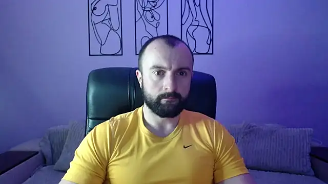 brindlefly6969 online show from March 2026 11:48:01 AM