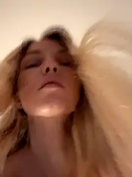 Adelina0001 online show from November 2025 02:45:01 AM