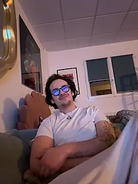 Snapshot of hardmecl chatting on February 2026 08:24:02 PM hardmecl online show from February 2026 08:24:02 PM