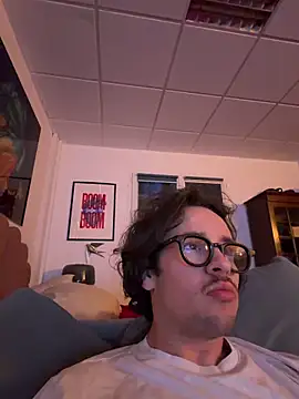 Snapshot of hardmecl chatting on March 2026 06:56:02 PM hardmecl online show from March 2026 06:56:02 PM