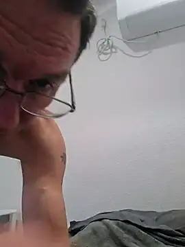 Snapshot of Iliketocooksquirt25 chatting on December 2025 03:16:02 AM Iliketocooksquirt25 online show from December 2025 03:16:02 AM