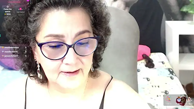 Snapshot of cataleya_mom chatting on March 2025 06:02:02 AM cataleya mom online show from March 2025 06:02:02 AM