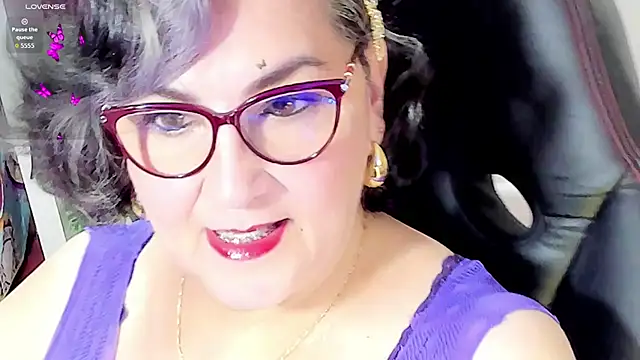 Snapshot of cataleya_mom chatting on September 2025 05:07:01 AM cataleya mom online show from September 2025 05:07:01 AM