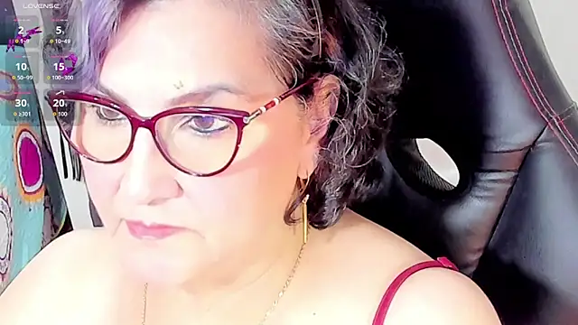 Snapshot of cataleya_mom chatting on September 2025 03:19:01 AM cataleya mom online show from September 2025 03:19:01 AM