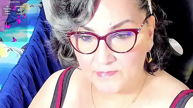 Snapshot of cataleya_mom chatting on October 2025 03:48:02 AM cataleya mom online show from October 2025 03:48:02 AM